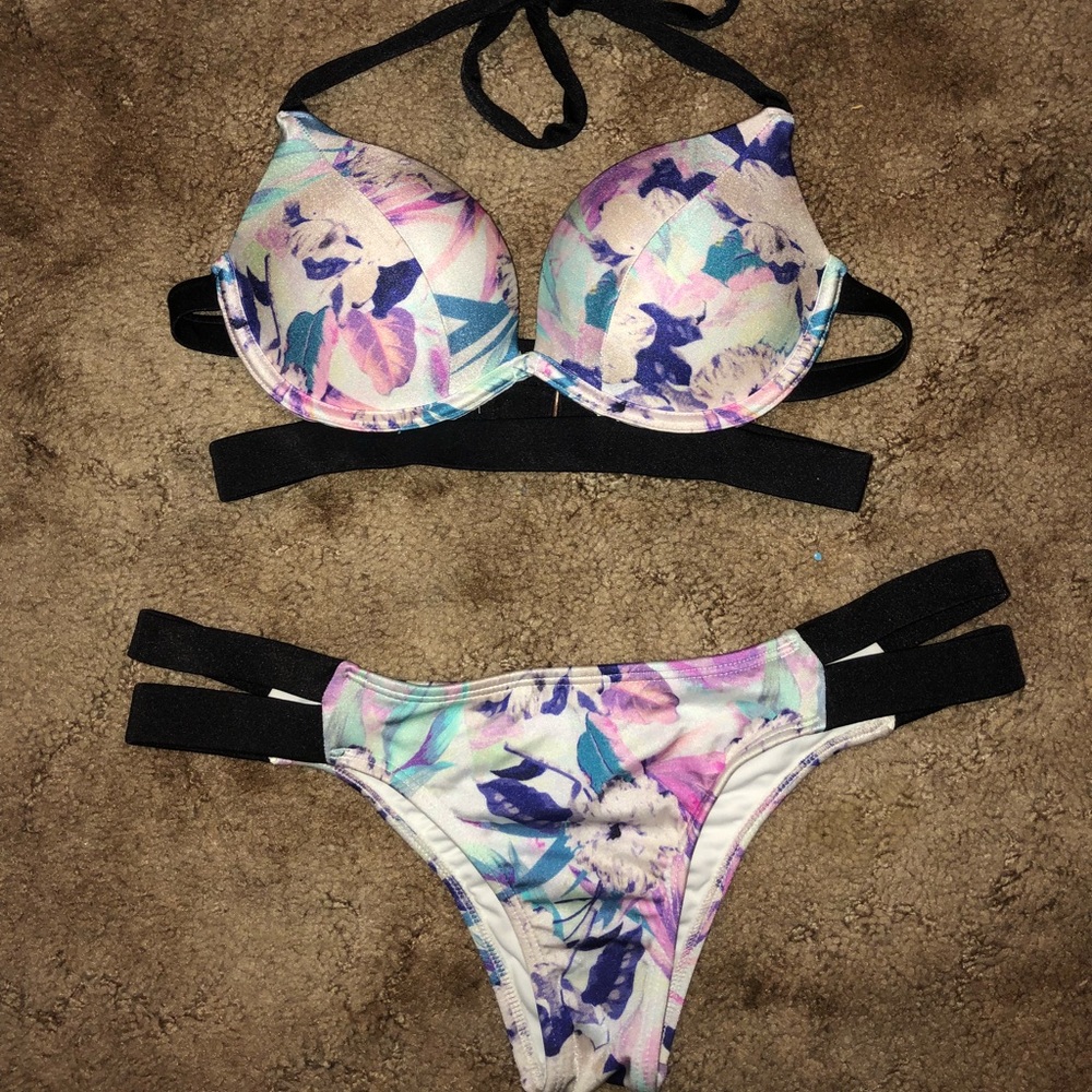Victoria’s Secret Bikini